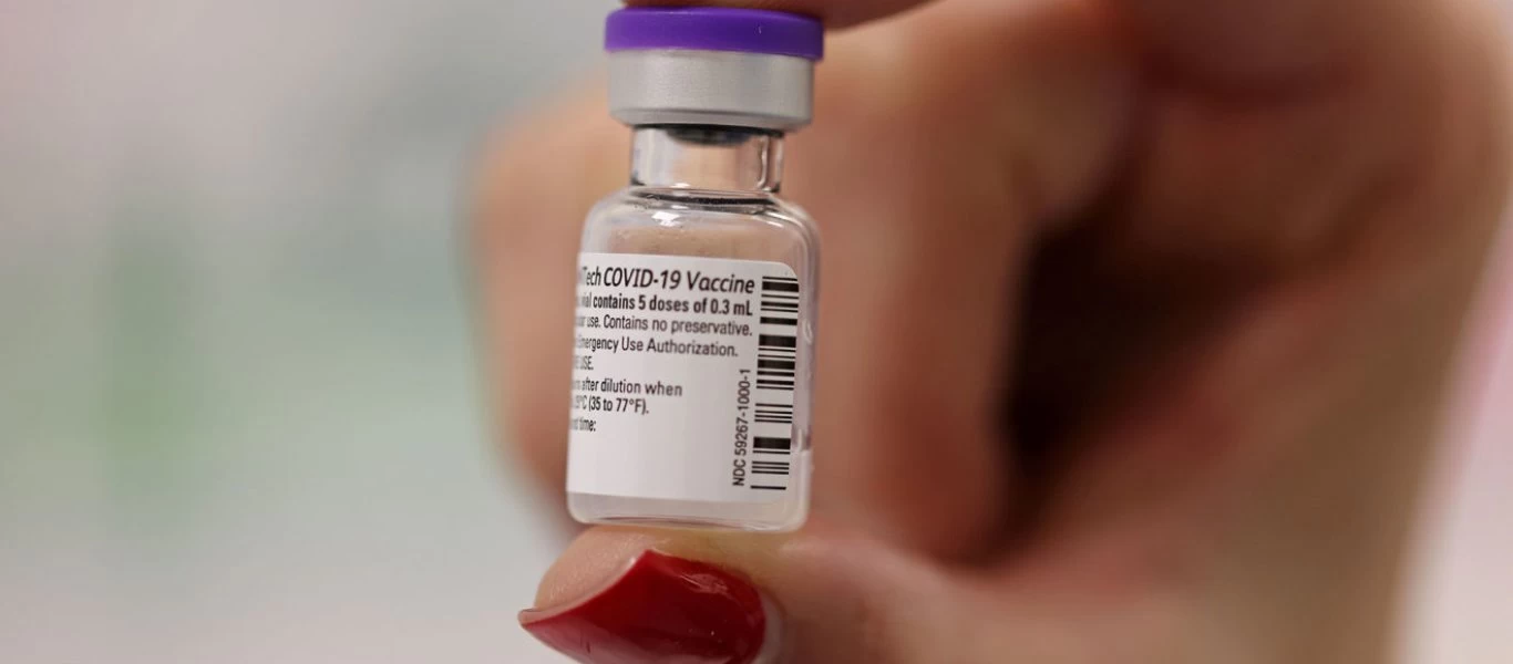 ΗΠΑ: Σε μουσείο το πρώτο άδειο φιαλίδιο του εμβολίου των Pfizer/BioNTech